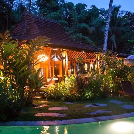 Villa Mahadevi Jungle Retreat Joglo 1 Ubud  Bagian luar foto